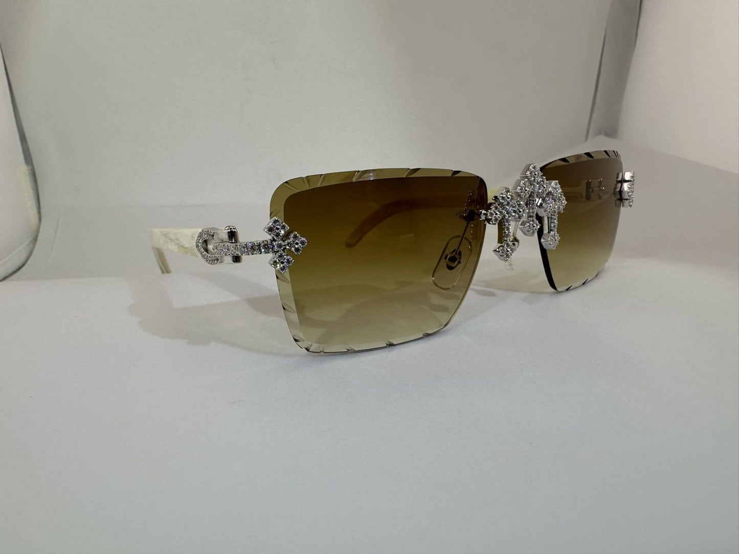 Woods VVS1 Moissanite Cross Sunglasses
