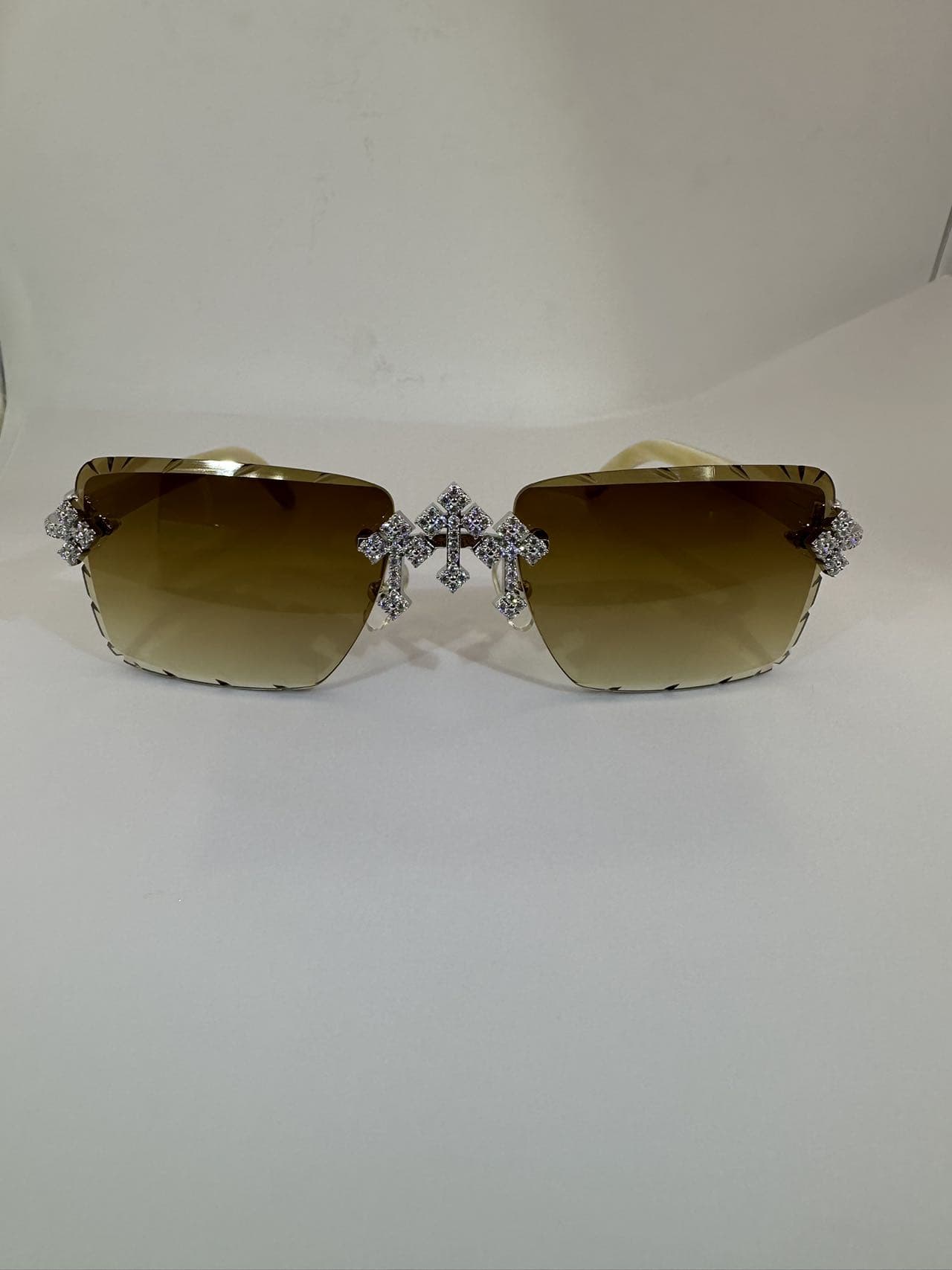Woods VVS1 Moissanite Cross Sunglasses