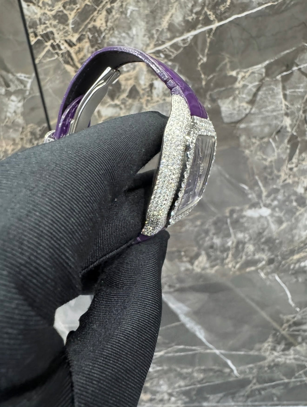 Santons VVS1 Moissanite 41mm 'White/Purp'
