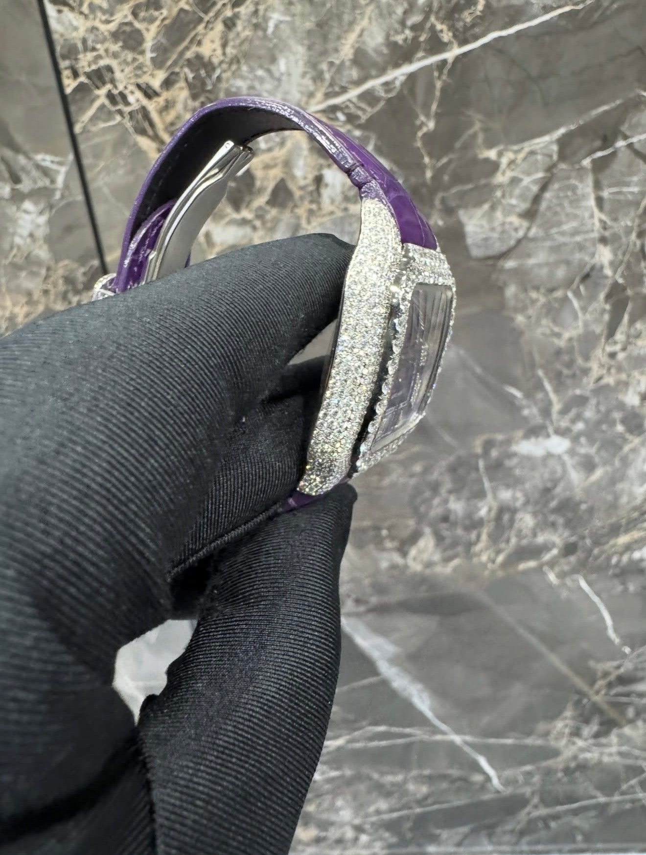 Santons VVS1 Moissanite 41mm 'White/Purp'