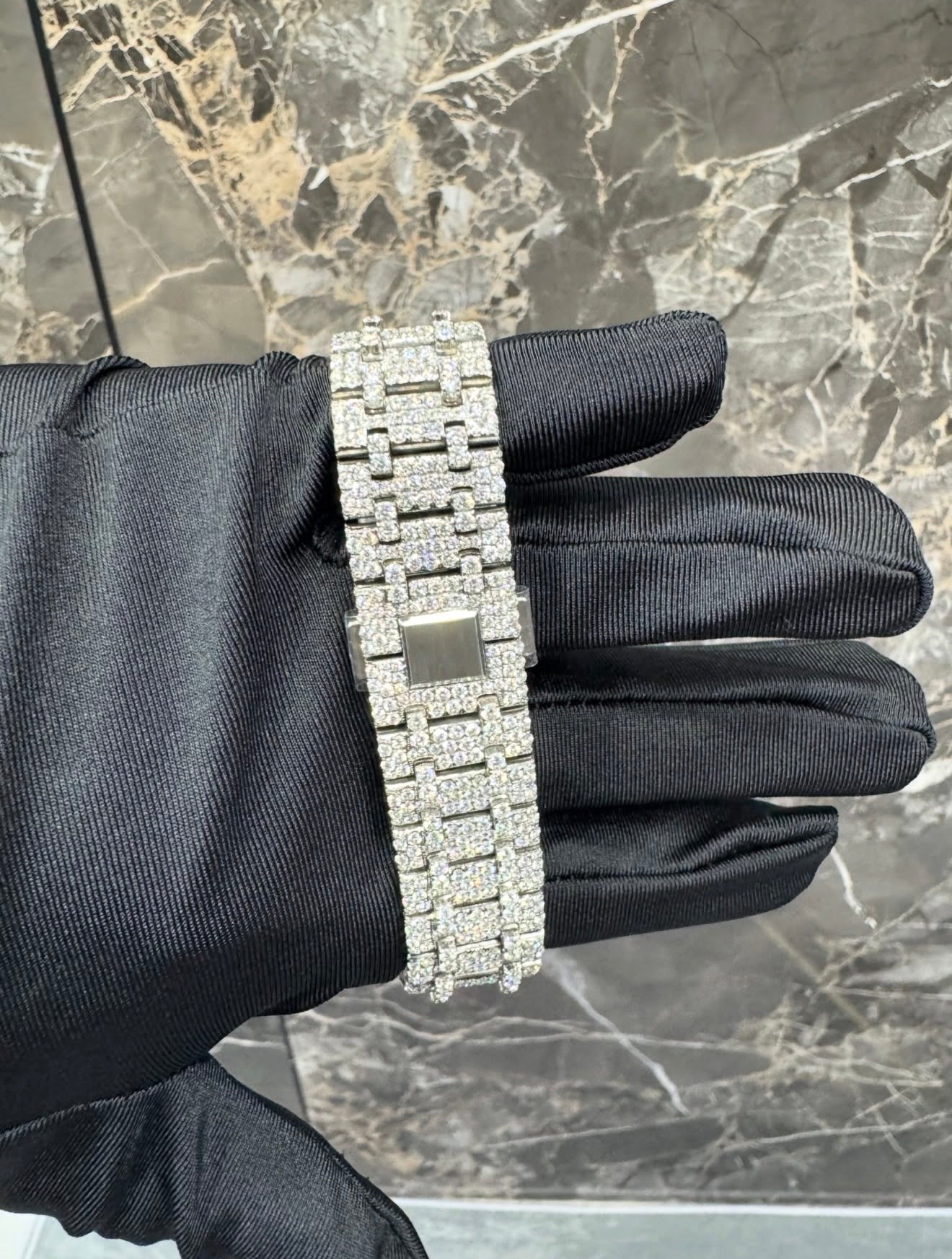 Royal Oak VVS1 Moissanite 41mm 'Red Dial'