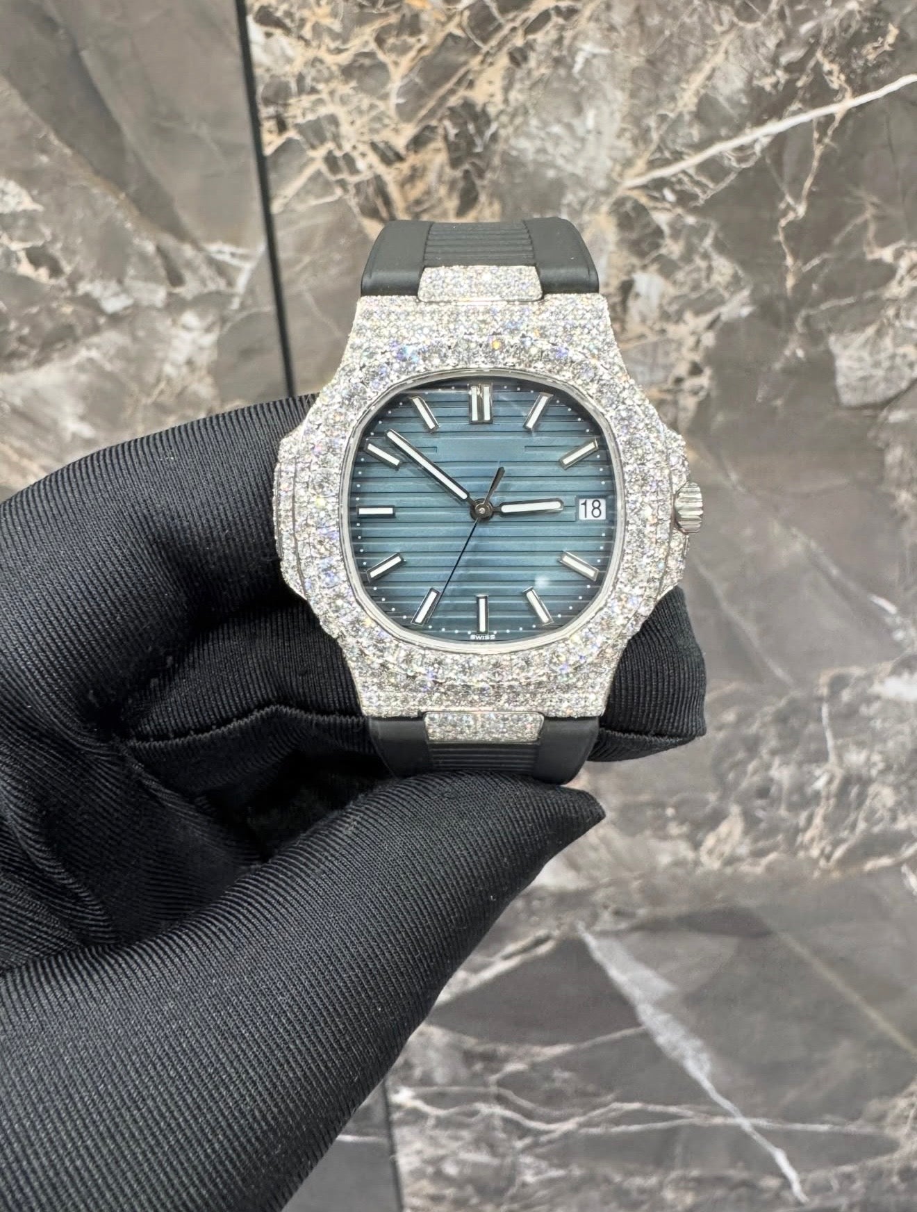 Nautilus VVS1 Moissanite 41mm 'White/Black' Blue Dial
