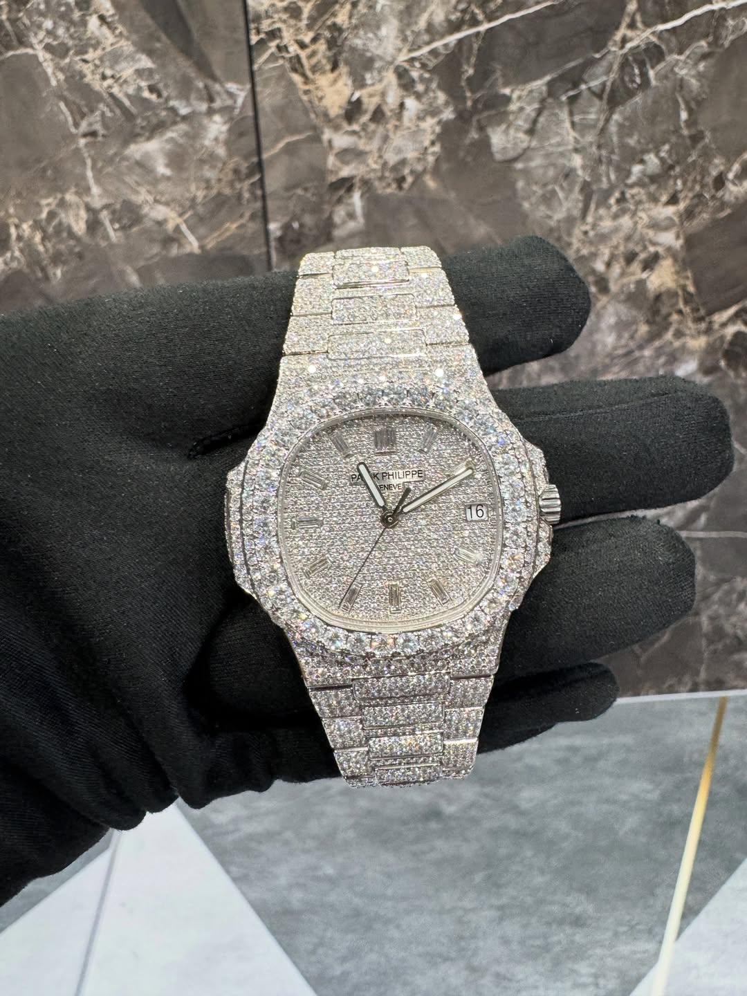 Nautilus VVS1 Moissanite 41mm 'White'